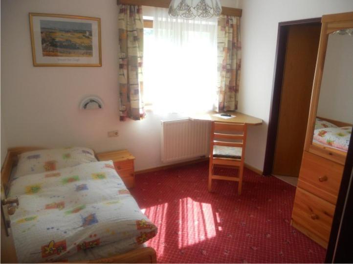 Hotel Haus Annemarie Wagrain Habitación foto